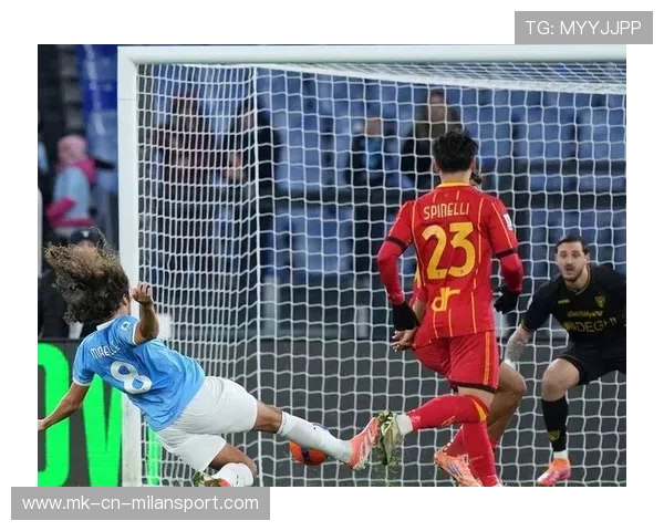 AC米兰门将神扑保住一分不失