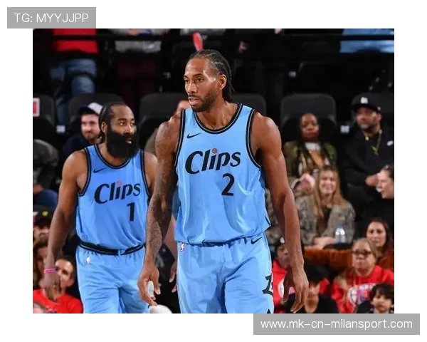 快船助攻数领跑全场展现团队篮球